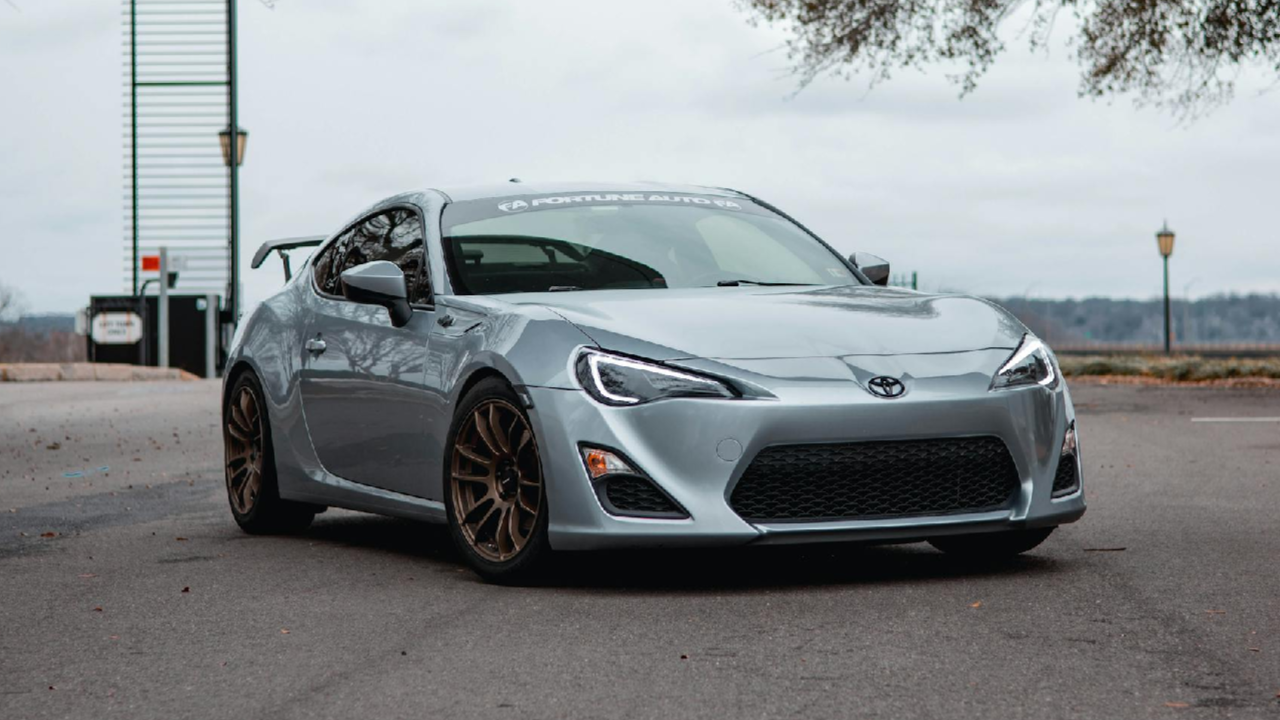Behind the Wheel of the Toyota 86: The Affordable Sports Car Redefining Driving Thrills