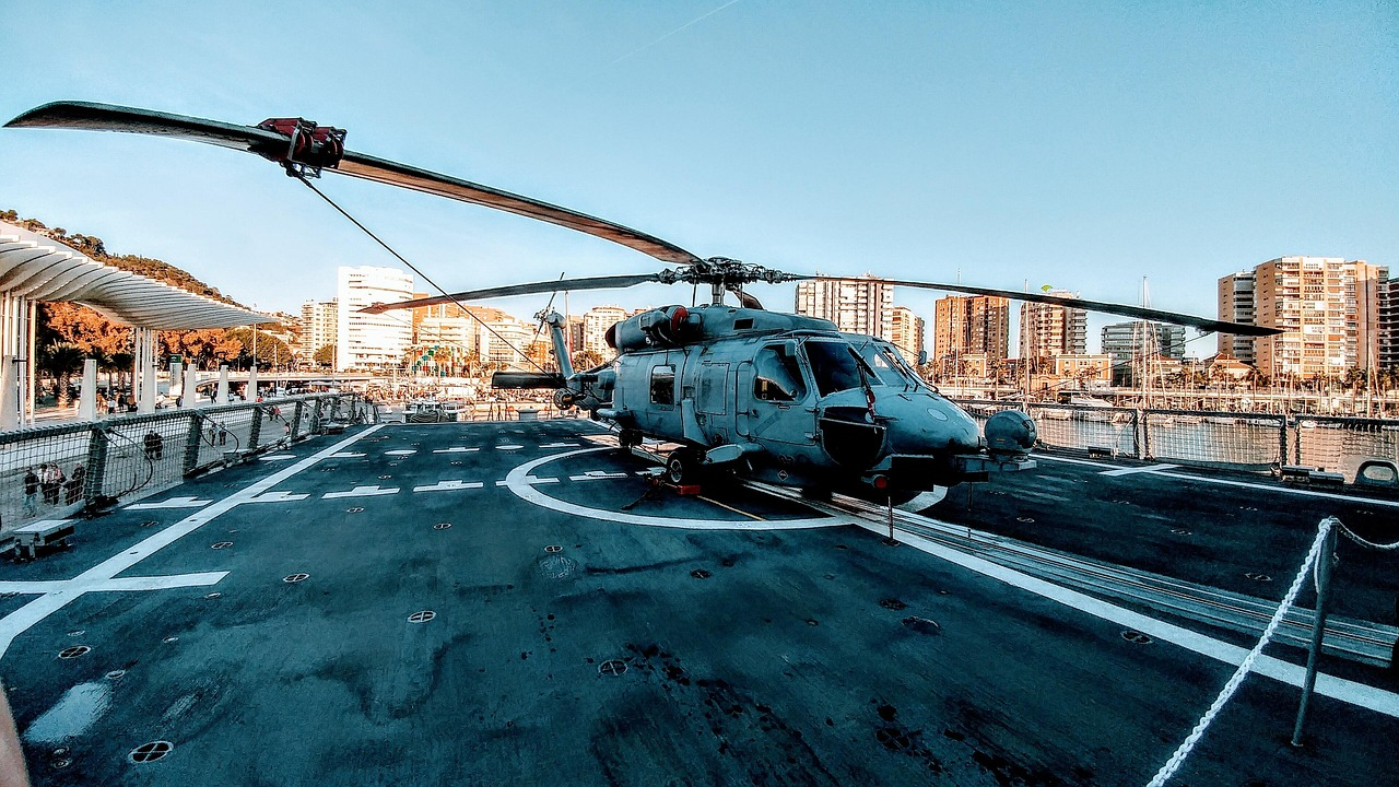 The Navy’s Versatile Guardian: Unraveling the Capabilities of the Sikorsky SH-60 Seahawk