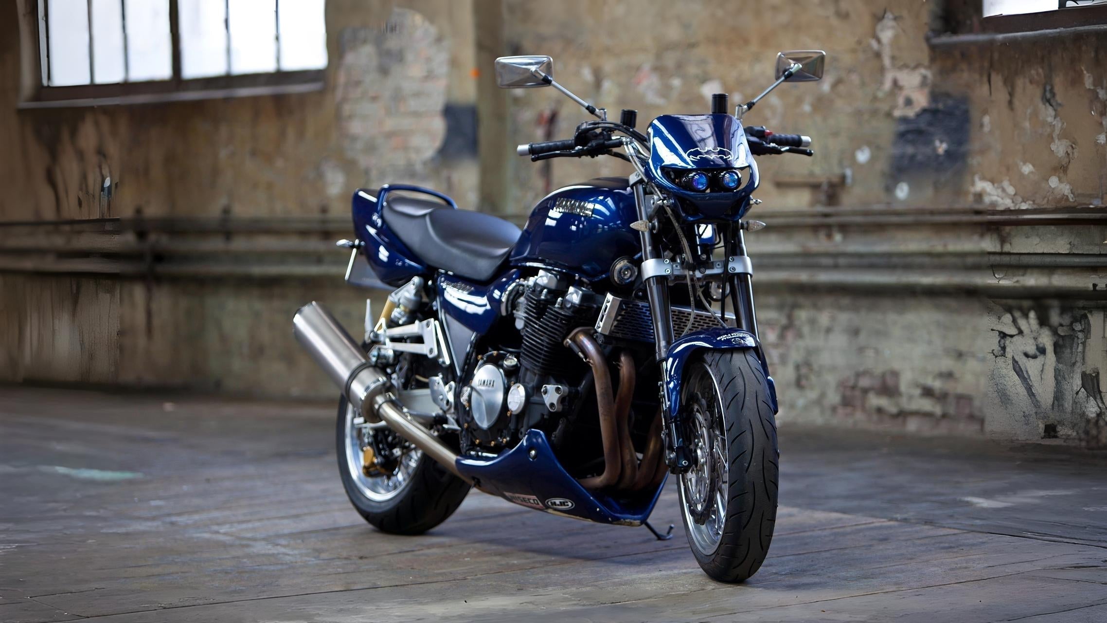 Big Engine, Big Fun: Yamaha XJR True Raw Power Dominates Roads on Every Journey