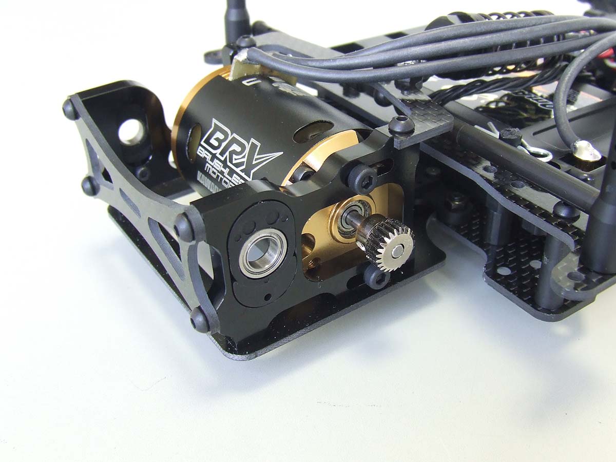 Kawada M334 M300GT2R Chassis Kit 1/12 DD Car Carbon Chassis (Mini Rubber Tires) - BanzaiHobby