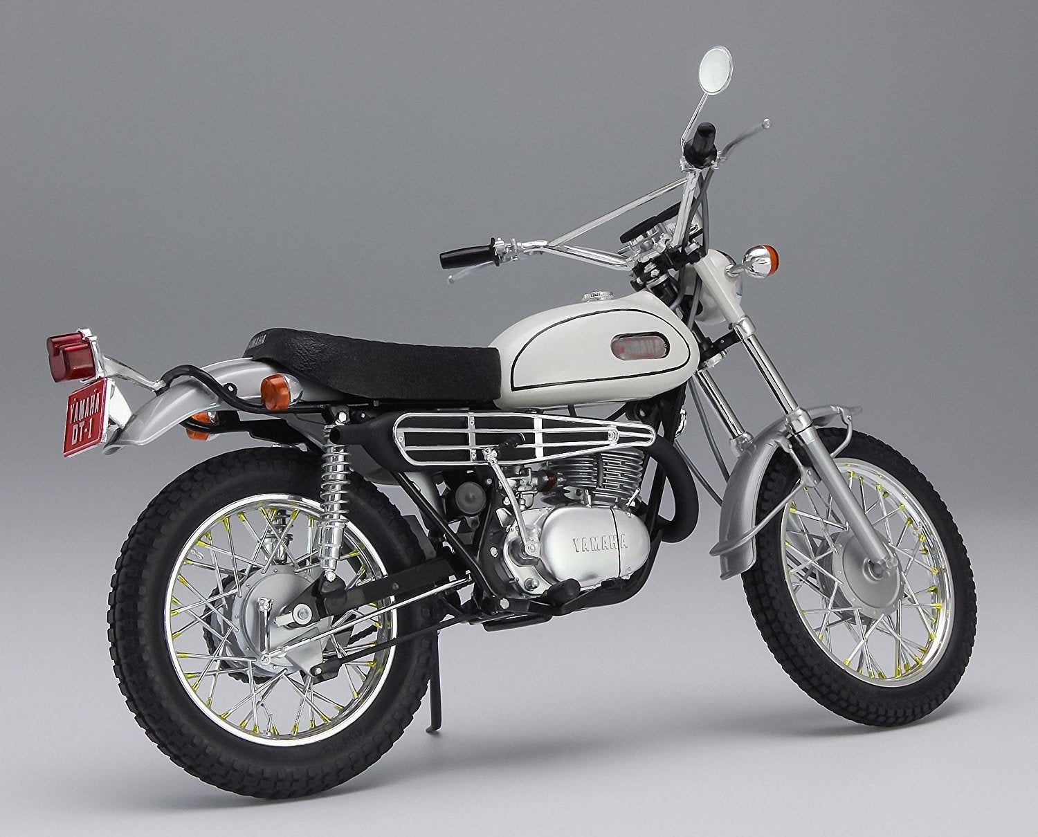 Hasegawa Yamaha Trail 250DT1 (1/10 Scale) - BanzaiHobby
