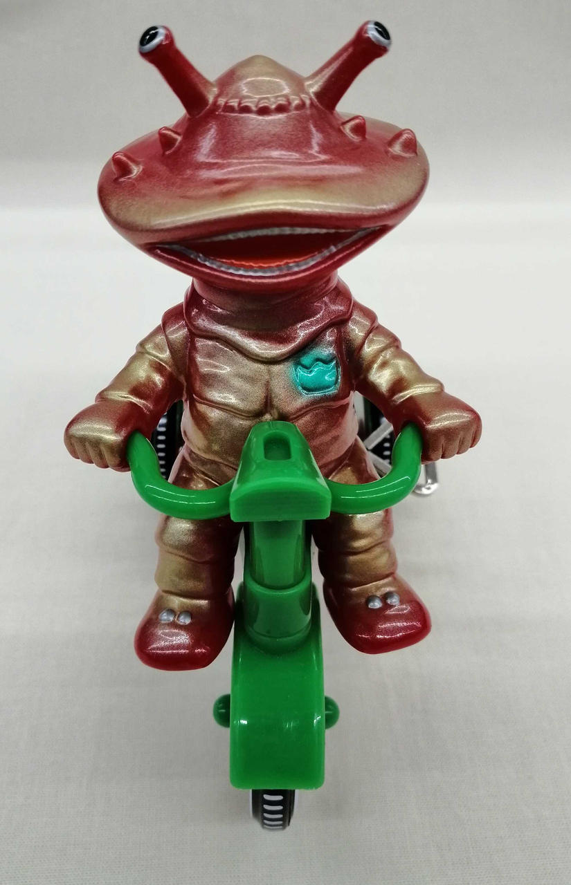 M1 Soft Vinyl Kanegon Wind-Up Tricycle (Red)