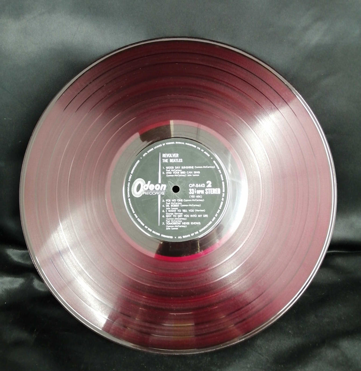 ODEON Record: REVOLVER / The Beatles
