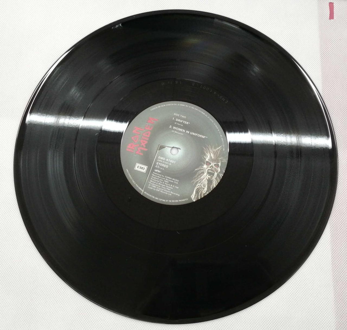 Toshiba EMI IRON MAIDEN/LIVE!! +ONE EMS-41001