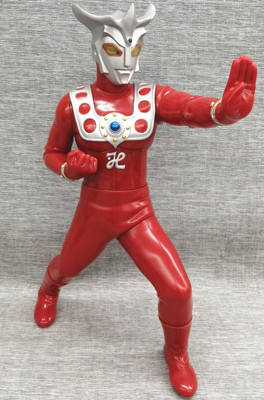 Tsuburaya Productions Soft Vinyl Ultraman Leo
