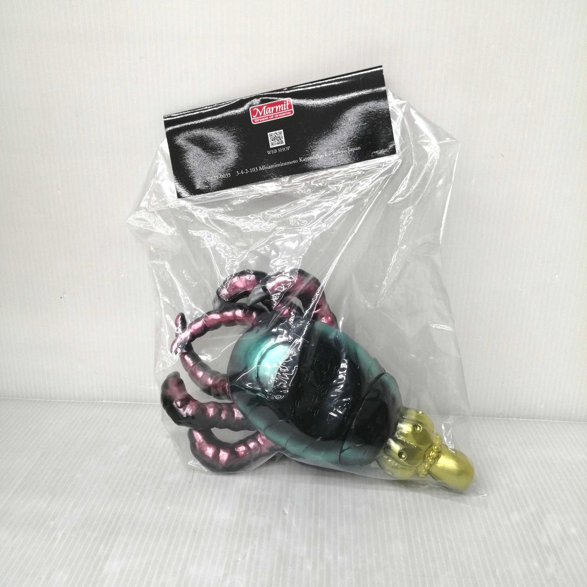 Marmit Soft Vinyl Black Terina