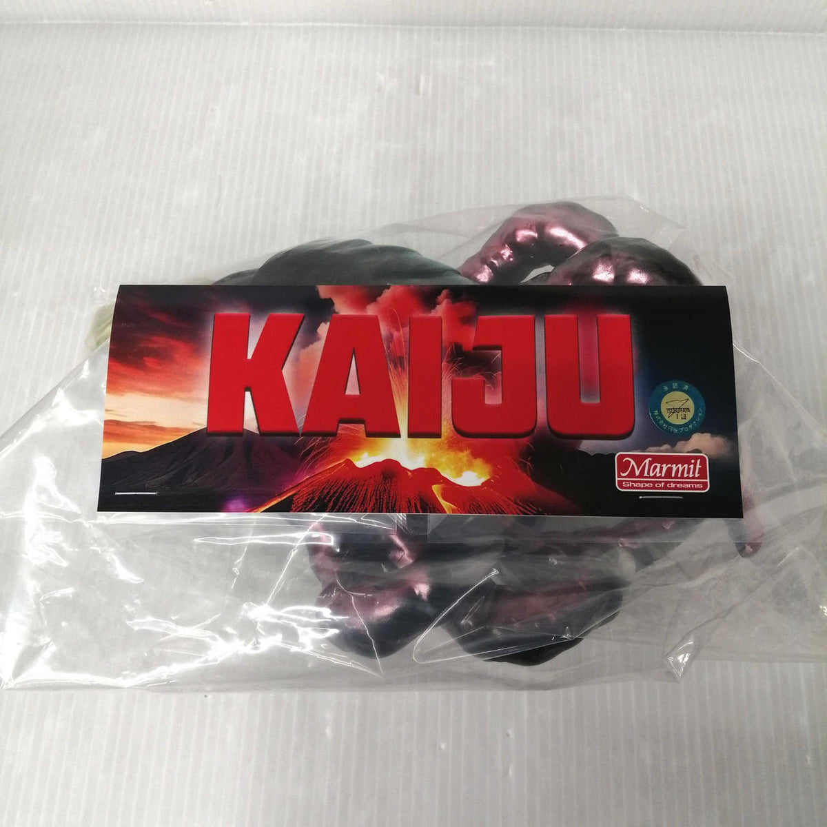 Marmit Soft Vinyl Black Terina