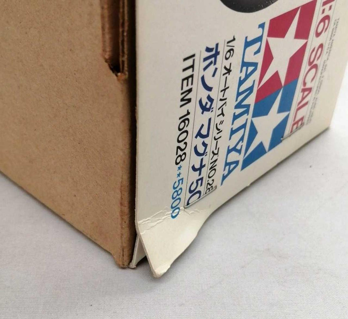 TAMIYA TAMIYA Honda Magna 50 1/6 Scale - Banzai Thrifting | BanzaiHobby