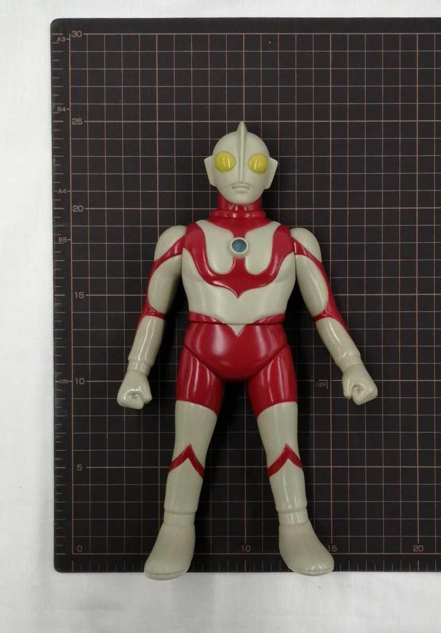 ART STORM Soft Vinyl Kazuo Umezu Version Ultraman