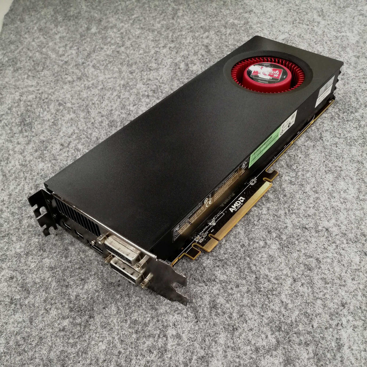 RADEON Graphics Card: AMD RADEON HD 6950 2GB