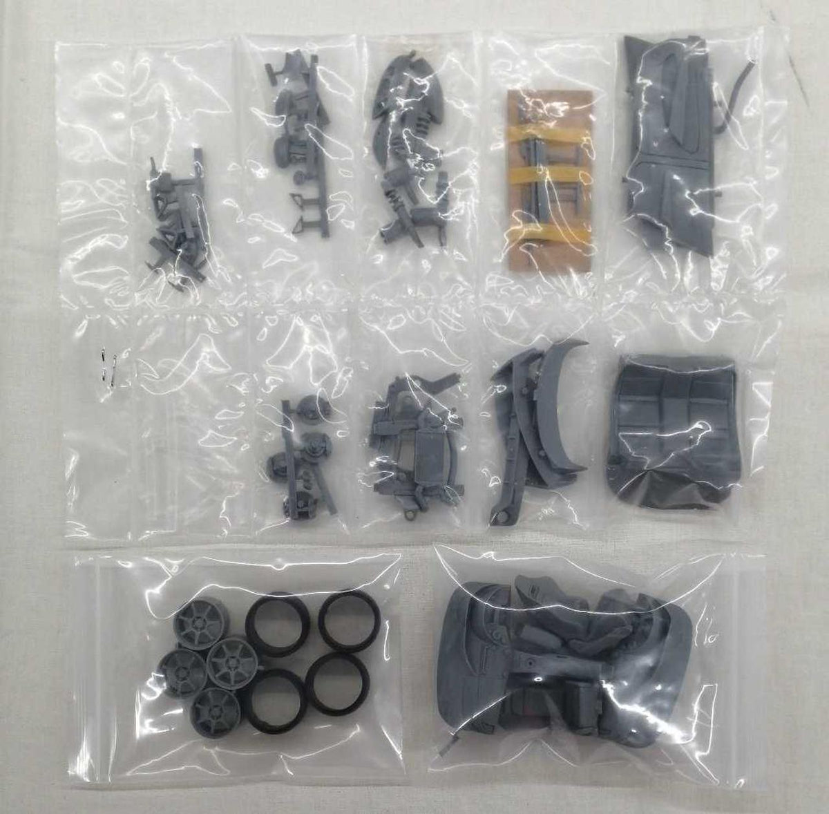 ZOOMON 1/24 Scale Resin Kit Honda Civic FN2 Mugen - Banzai Thrifting | BanzaiHobby