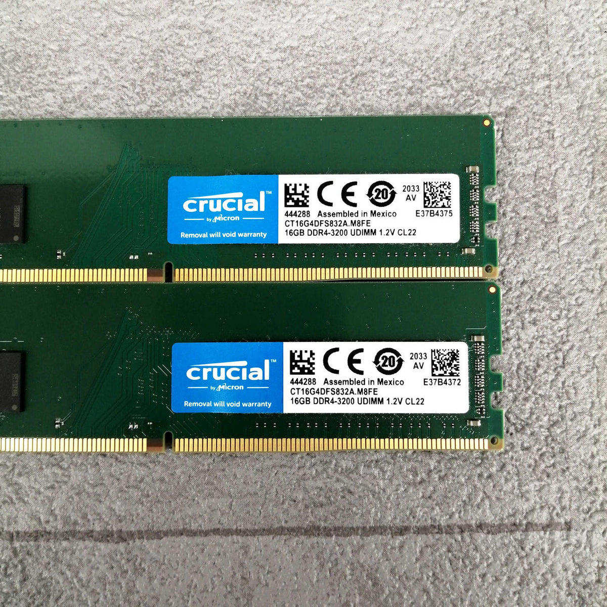 CRUCIAL PC memory CT16G4DFS832A. M8FE