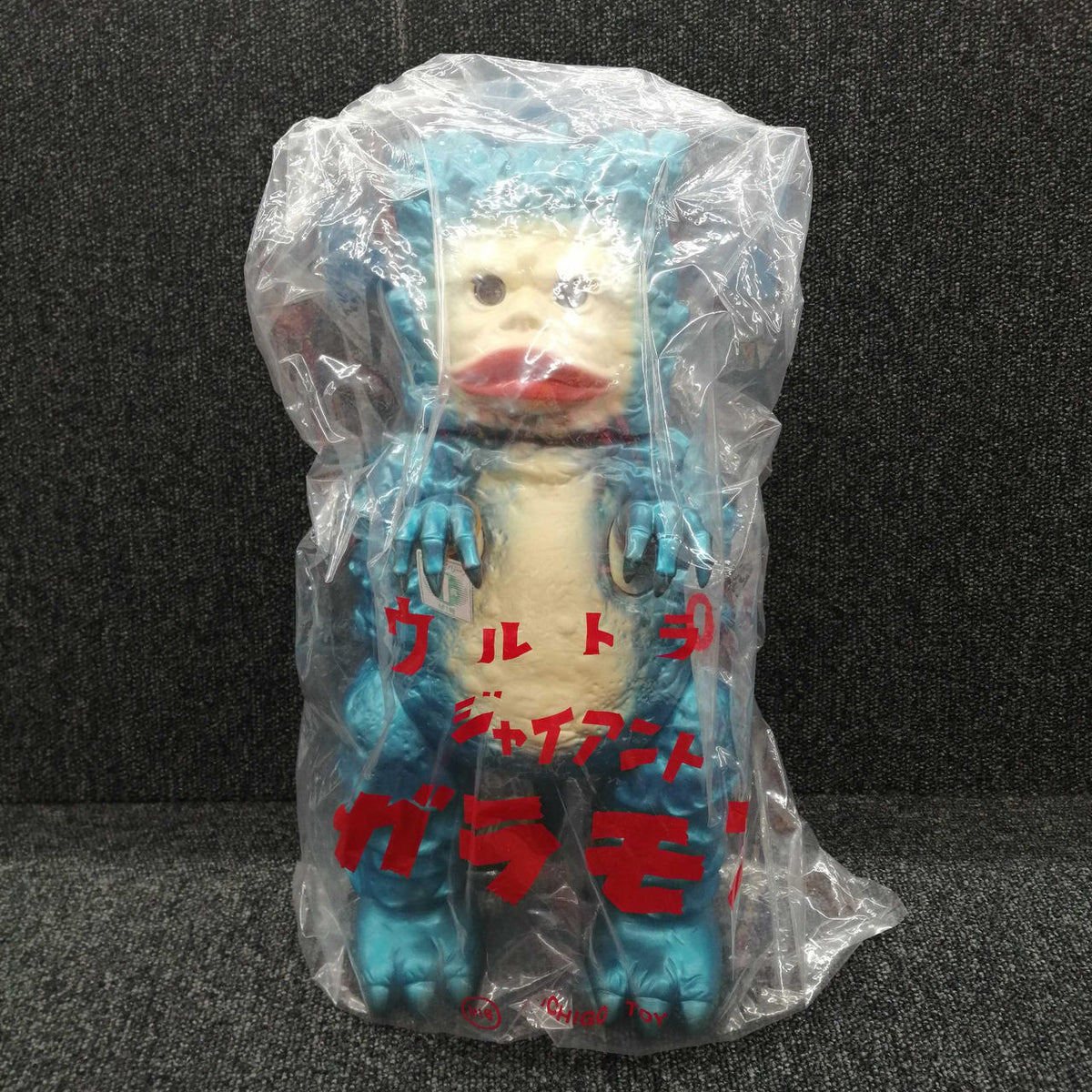M1 Retro Soft Vinyl Giant Garamon