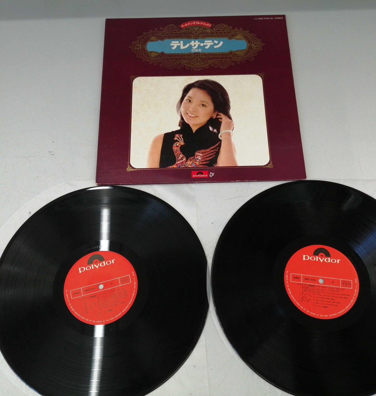POLYDOR Record: Teresa Teng / Golden Deluxe