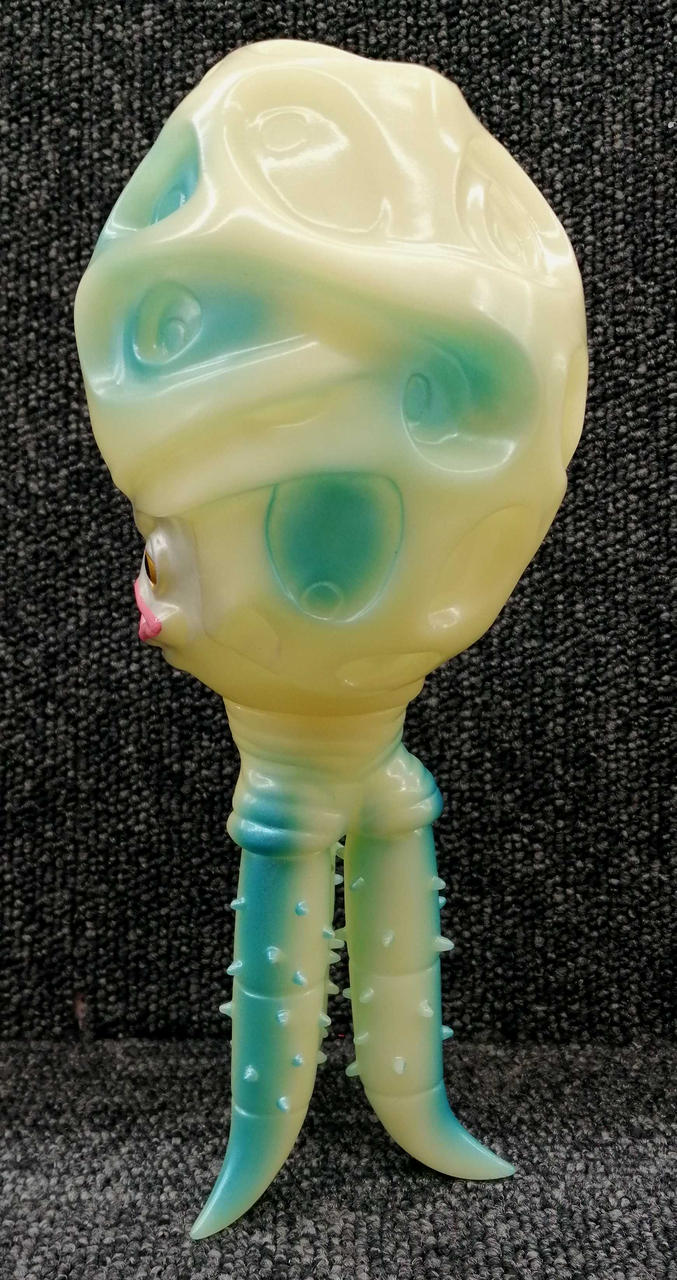 M1 Retro Soft Vinyl Chibull Alien Luminous VER.