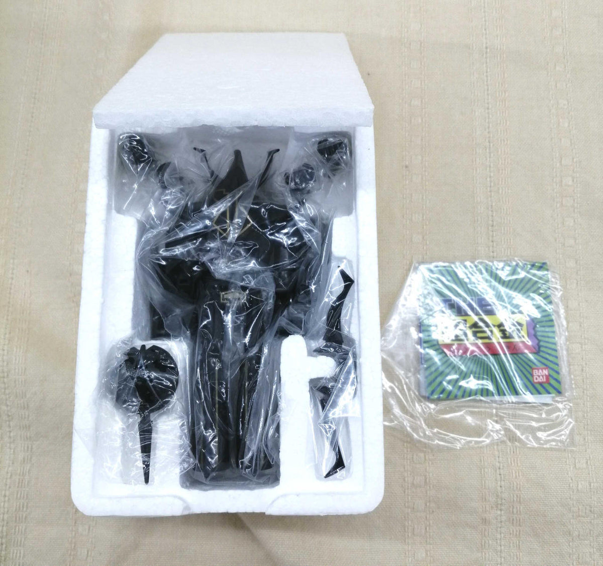 BANDAI THE Chogokin Hero Raideen Black Raideen