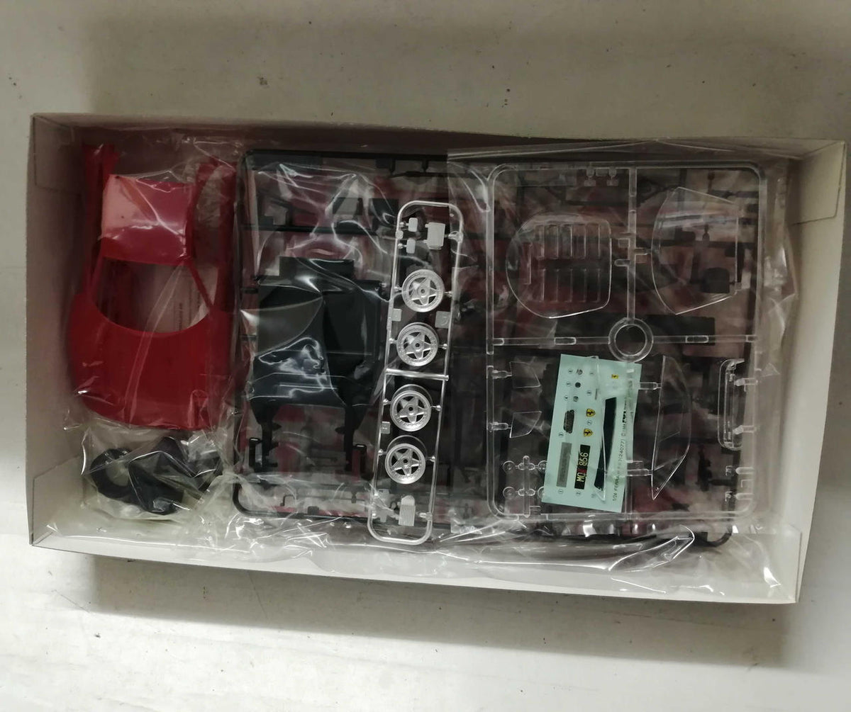 TAMIYA 1/24 Sports Car Series No.77 Ferrari F40