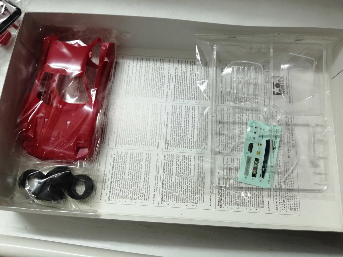 TAMIYA 1/24 Sports Car Series No.77 Ferrari F40