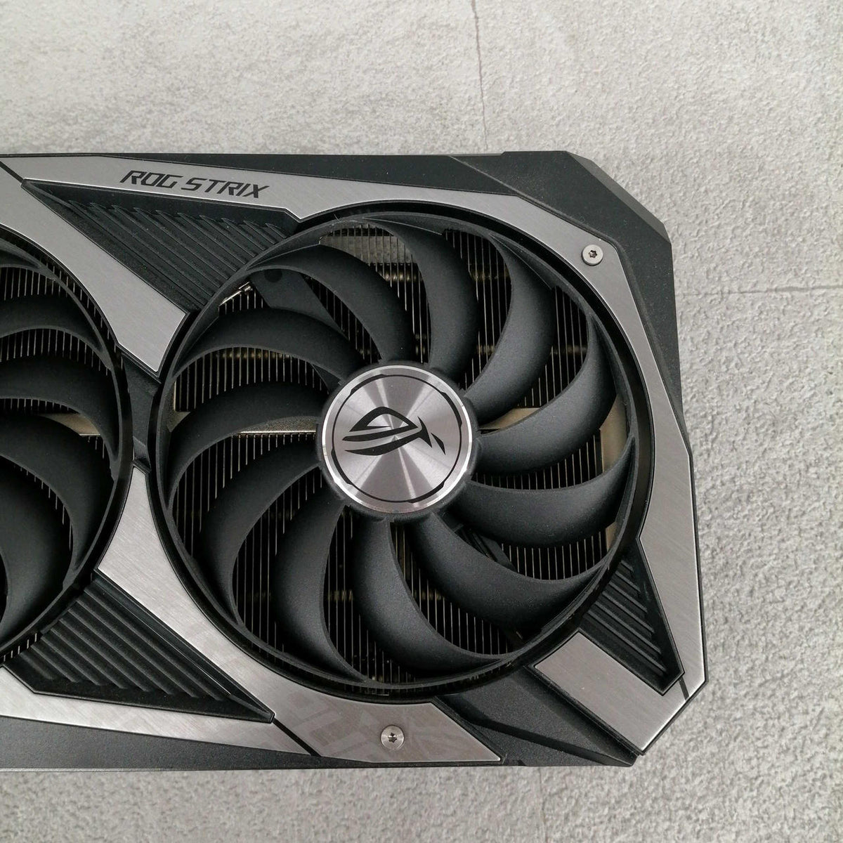 ASUS Graphics Board: ROG-STRIX-RTX3070-O8G-GAMING