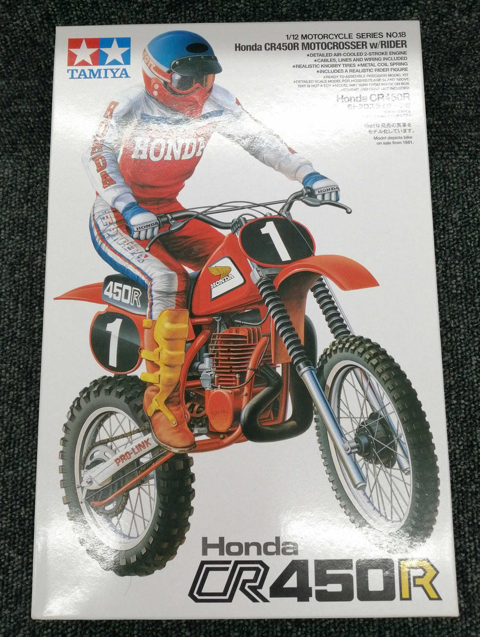 TAMIYA 1/12 HONDA CR450R with Motocross Rider