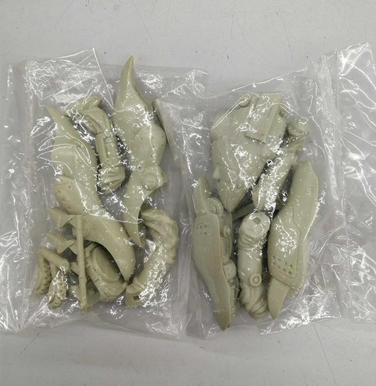 BANDAI Garage Kit Clubman High-Leg - Banzai Thrifting | BanzaiHobby