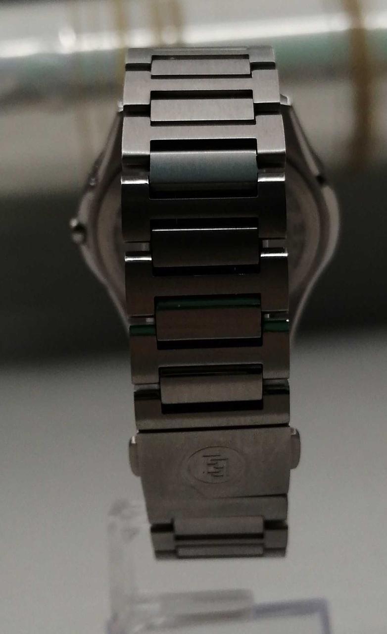 CITIZEN Quartz Analog Wristwatch CB1110-61A