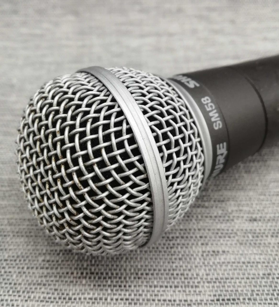 SHURE Dynamic Microphone SM58