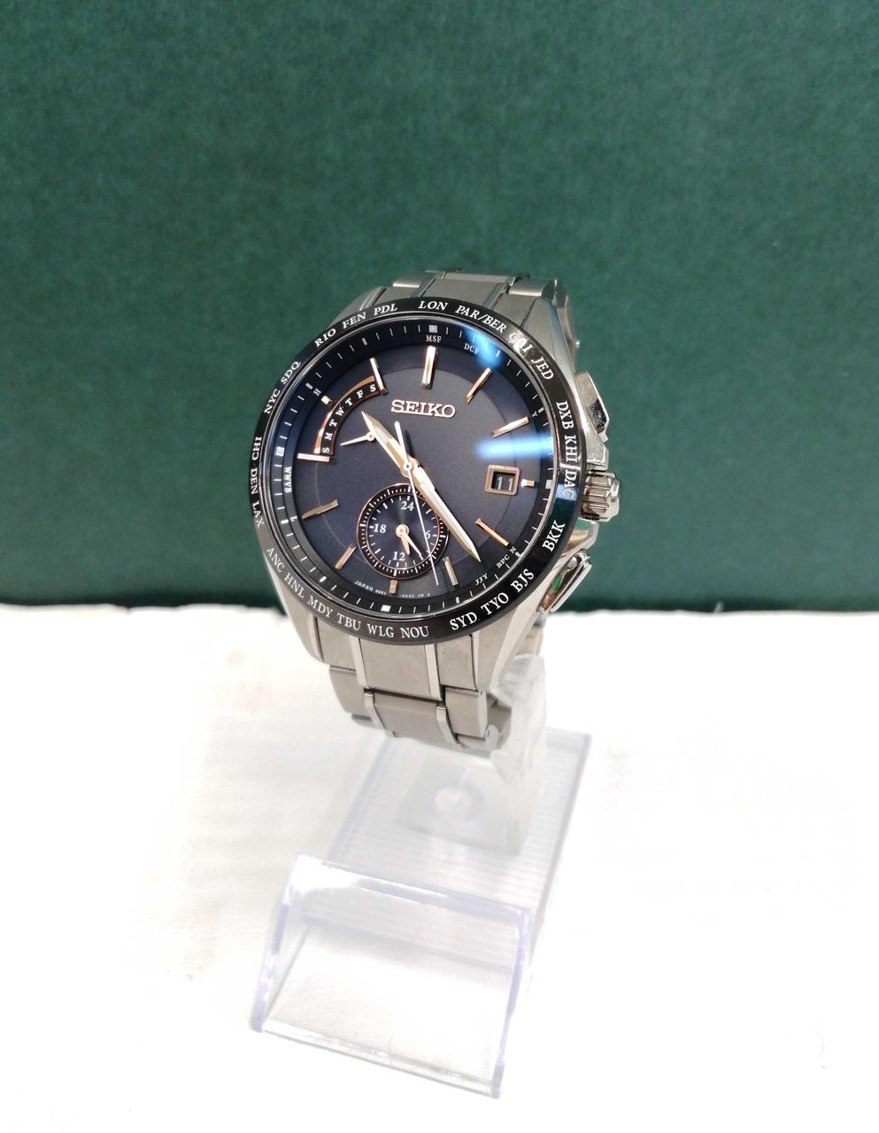 SEIKO Solar Wristwatch 8B63-0AA0