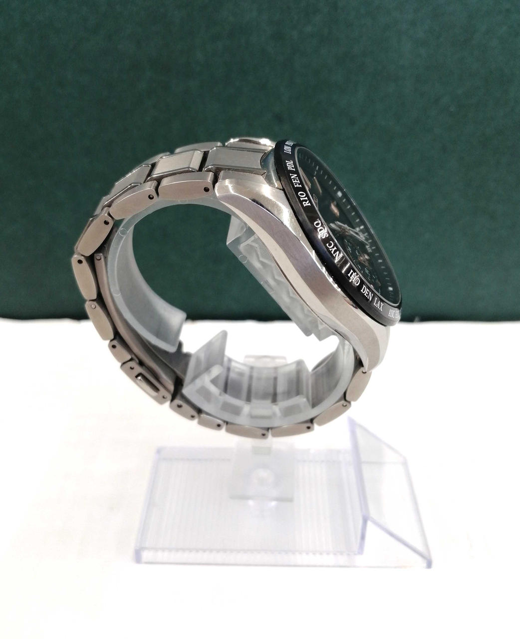 SEIKO Solar Wristwatch 8B63-0AA0