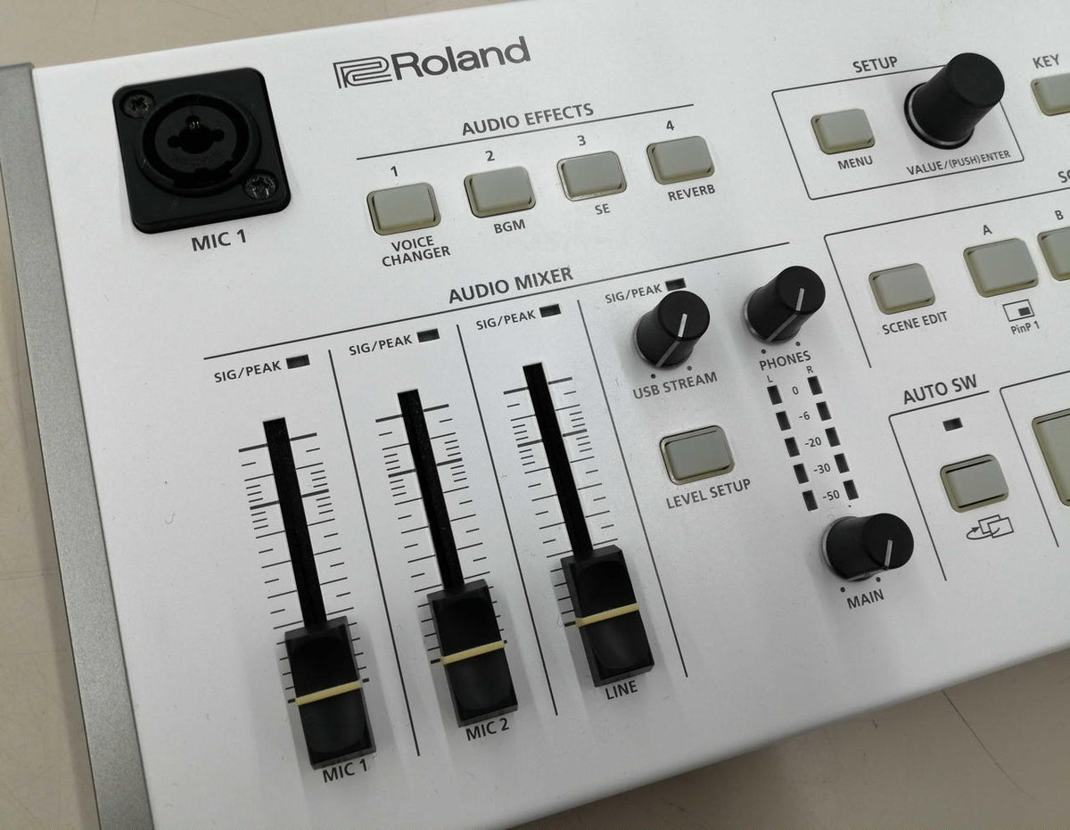 ROLAND AV Streaming Mixer VR-1HD - Banzai Thrifting | BanzaiHobby