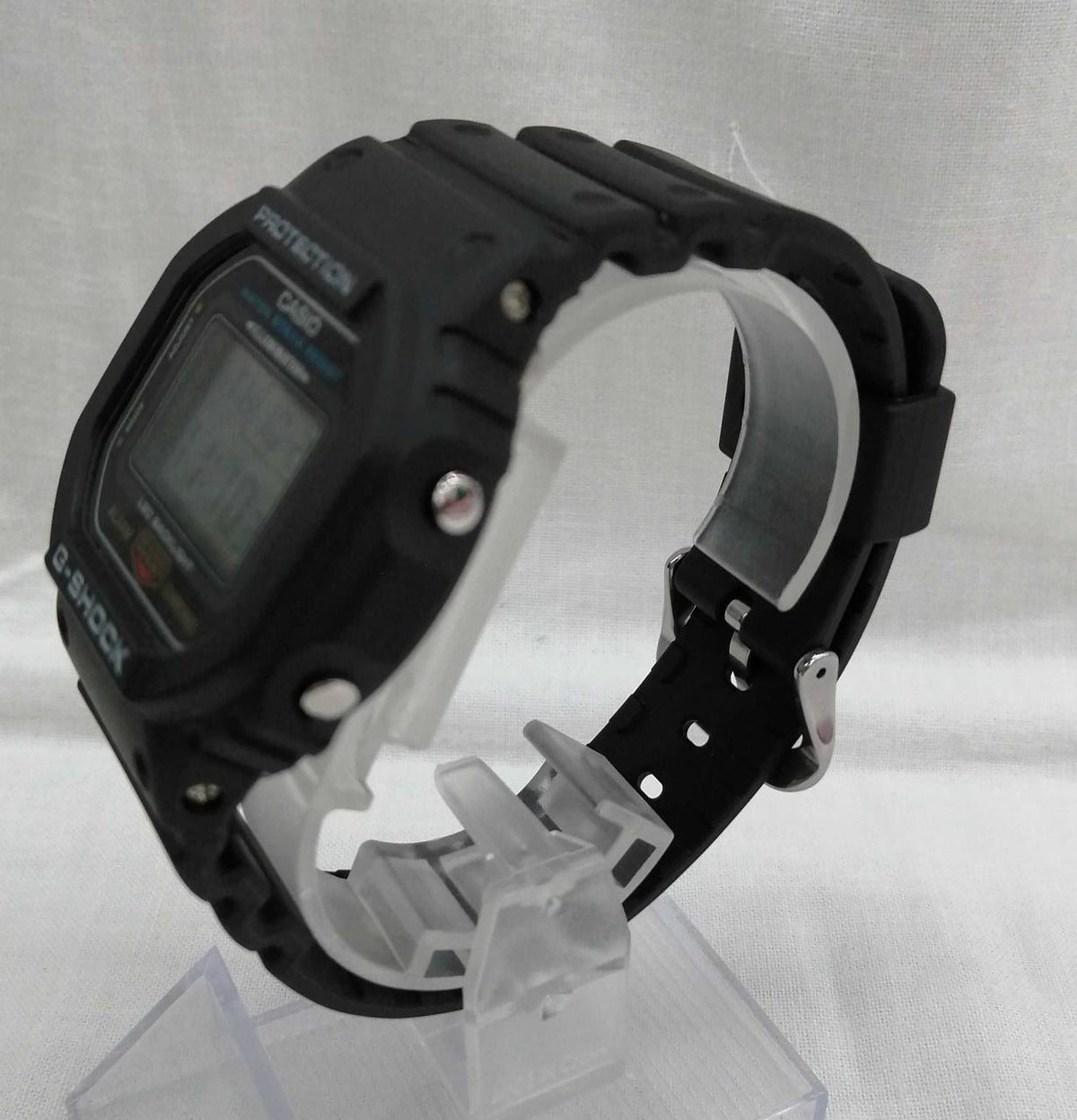 CASIO G-SHOCK DW-5600UE - Banzai Thrifting | BanzaiHobby