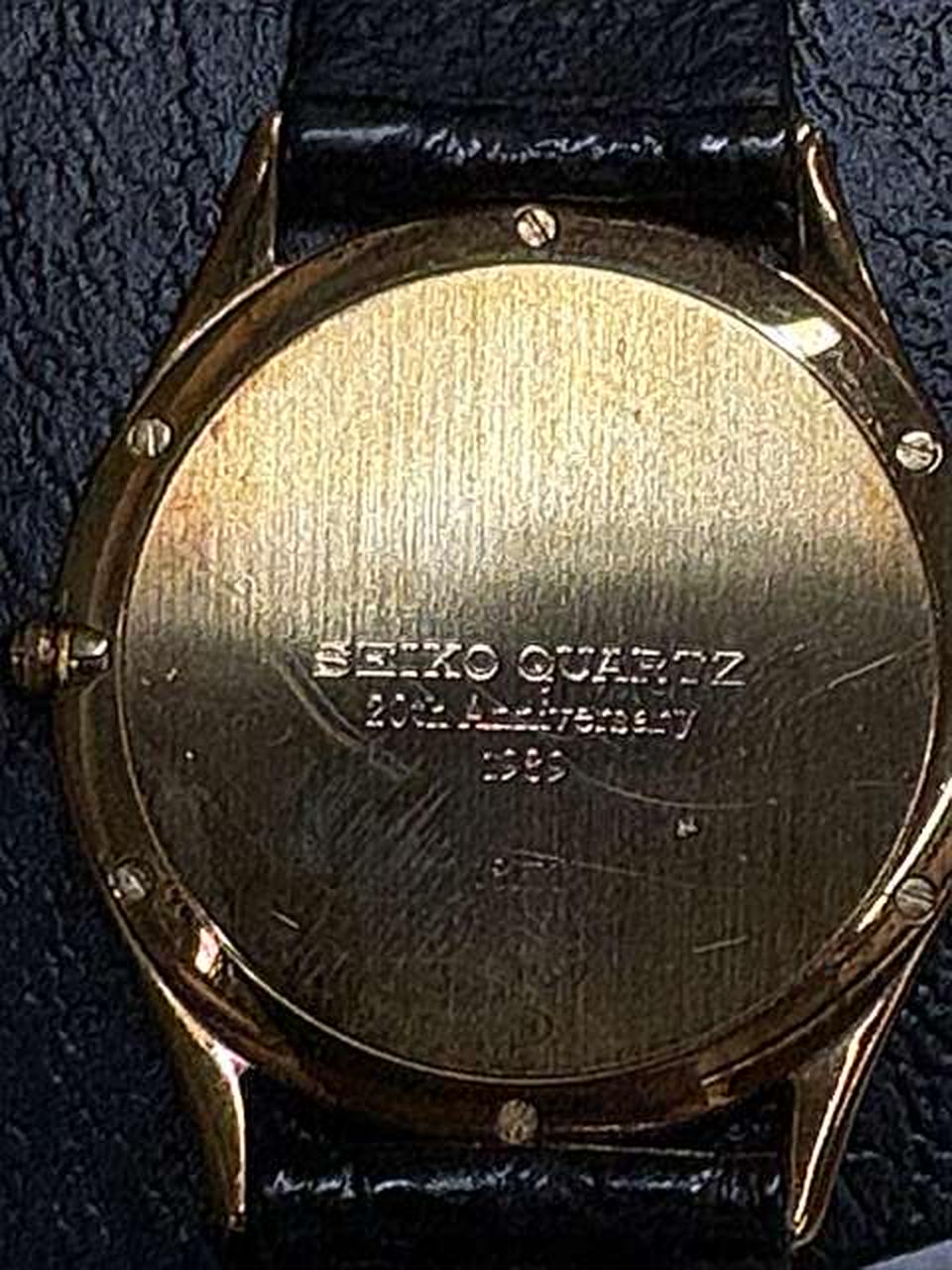 SEIKO Quartz 20TH ANV/18KT 9A85-6A00 - Banzai Thrifting | BanzaiHobby