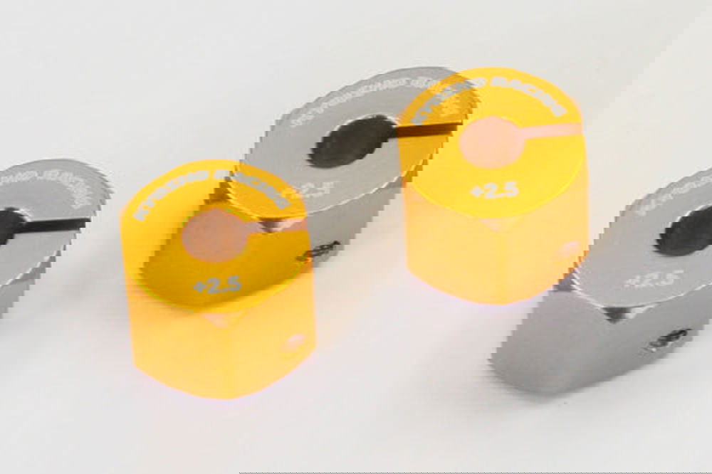 Kyosho EZW016-25 Aluminium Wheel Hub (2pcs/EZ Series/2.5mm) - BanzaiHobby