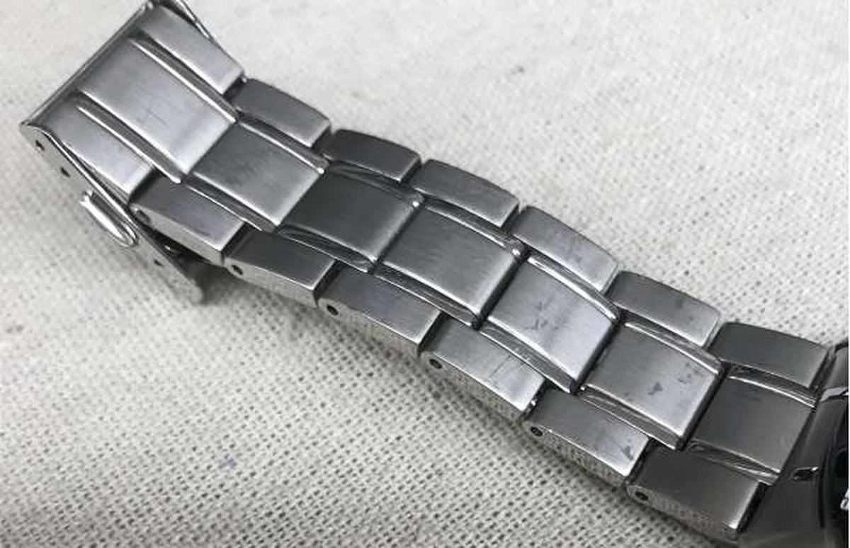 SEIKO Quartz Wristwatch 8T63-00D0