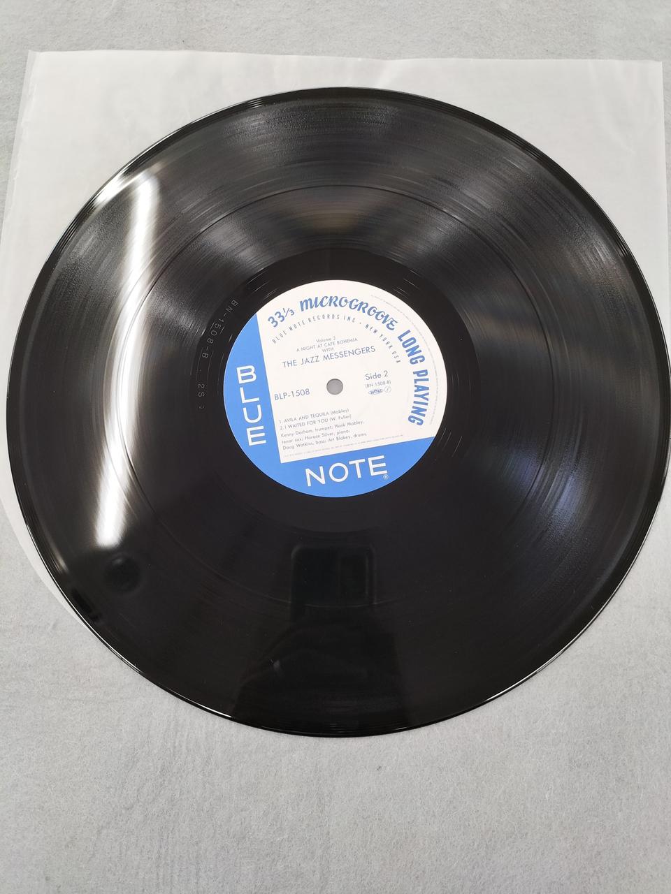unclear Record: THE JAZZ MESSENGERS A NIGHT AT