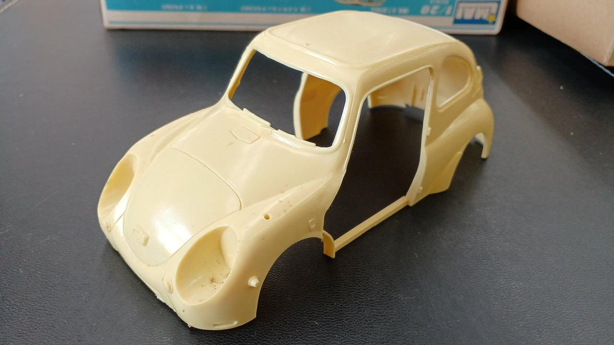 Imai (Bandai) Plastic Model 1/20 Subaru Young SS - Banzai Thrifting | BanzaiHobby