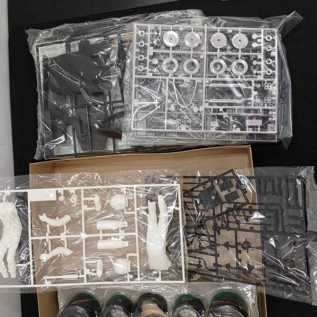 Tamiya J.P.S. Lotus 72D 1/12 Scale - Banzai Thrifting | BanzaiHobby