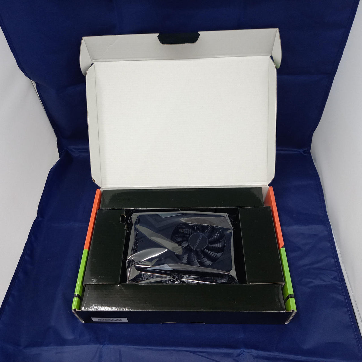GIGABYTE Graphics Board: GV-N1656OC-4GD