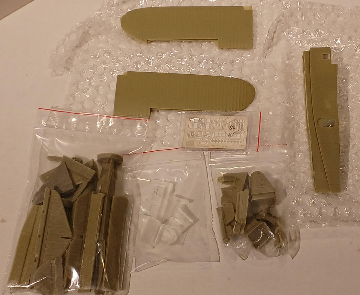 S.B.S MODEL 1/72 Latecol 28-3 - Banzai Thrifting | BanzaiHobby