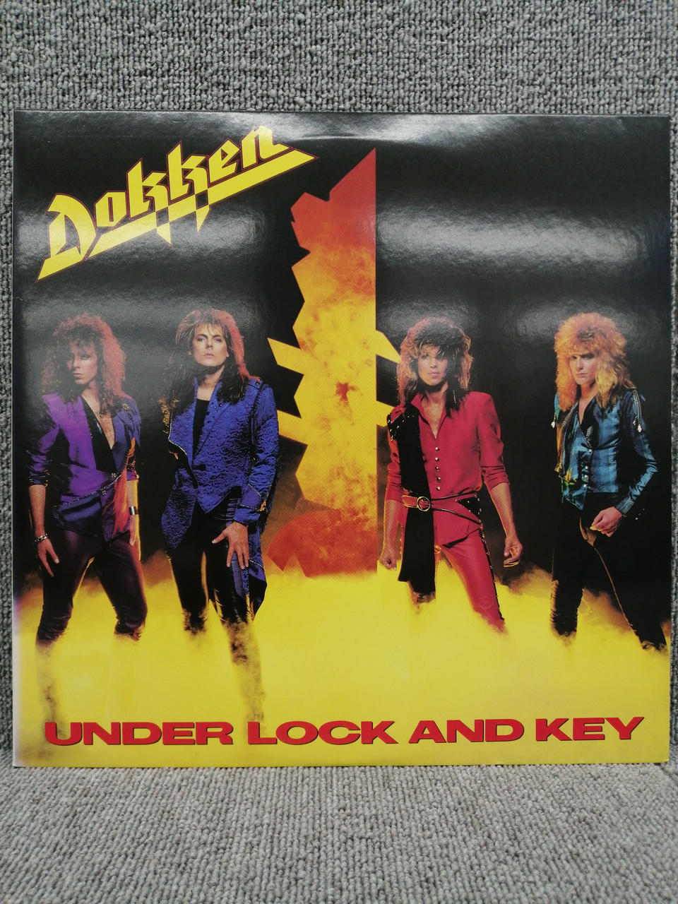 ELEKTRA Analog Record DOKKEN/UNDER LOCK AND KEY