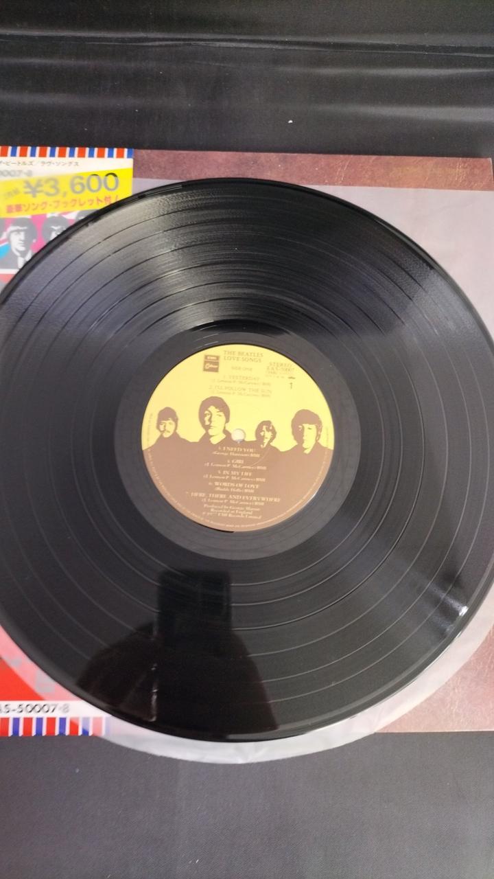 Apple Records Record: The Beatles / Love Songs