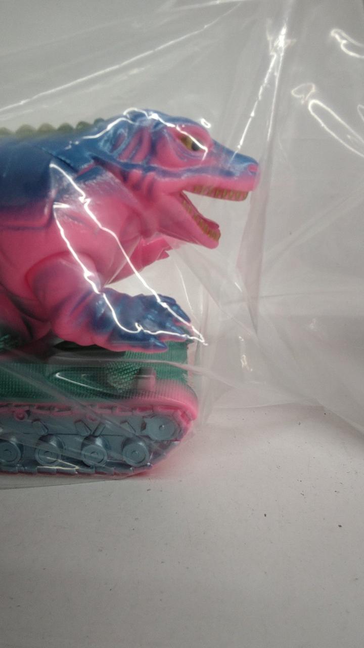 Yamanaya Sofubi Series Kaiju Land Tank Monster Dinosaur Tank (Pink) - Yamanaya Banzai Hobby