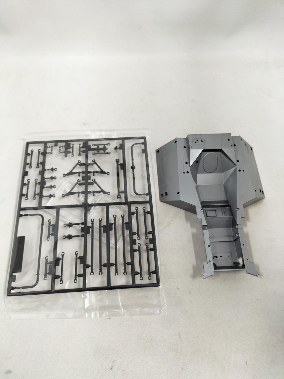 TAMIYA Plastic Model 1/12 Tyrell P34 Six-Wheeler - Banzai Thrifting | BanzaiHobby