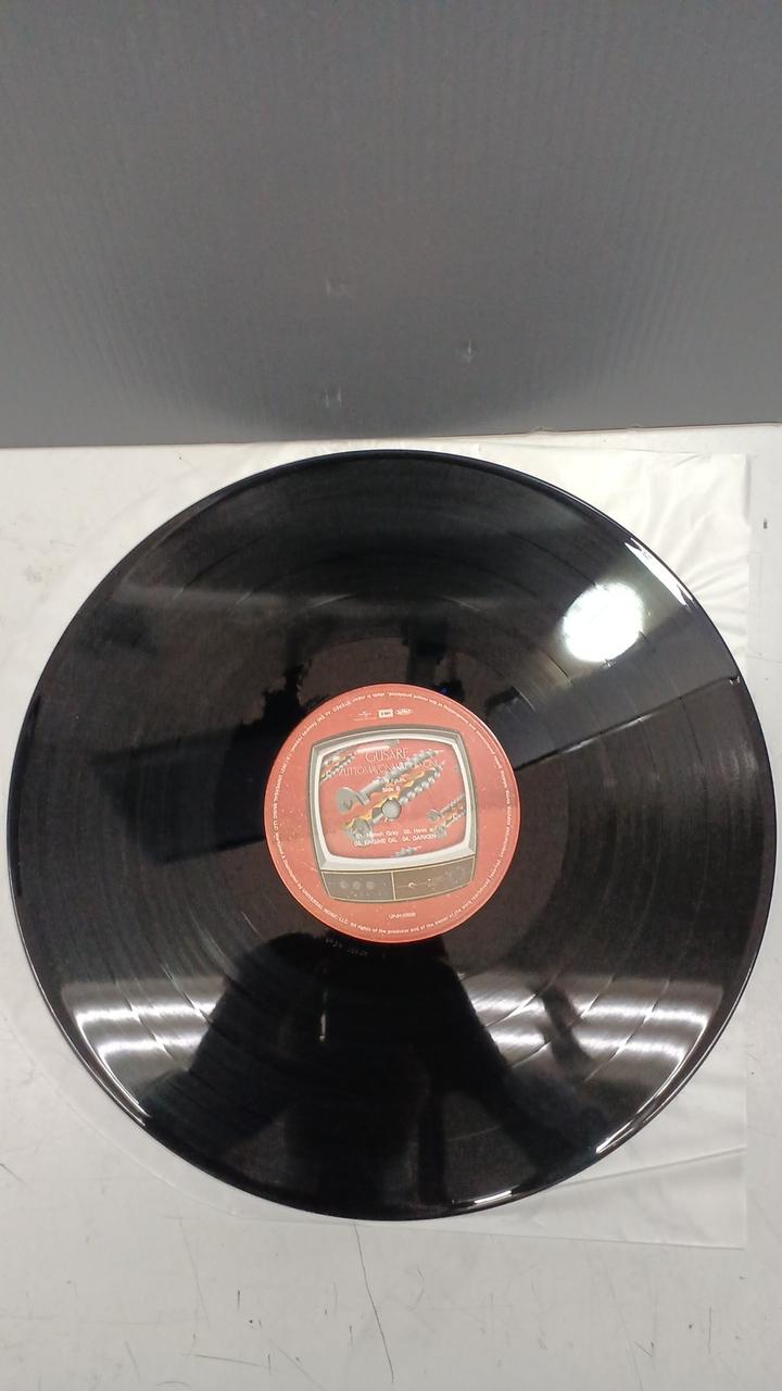 UNIVERSAL MUSIC Japanese Music Record Gusare / Zutsu Mayonaka de Ai no Ni ni.