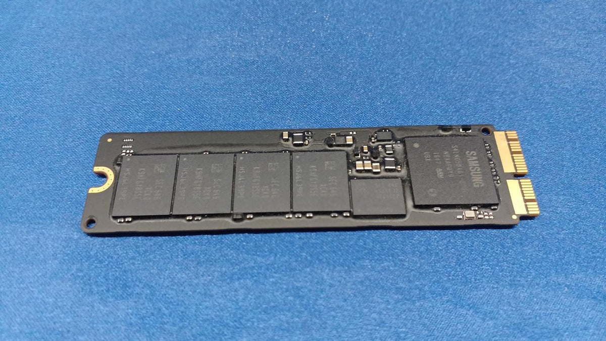 SAMSUNG SSD256GB MZ-JPV256S/0A4
