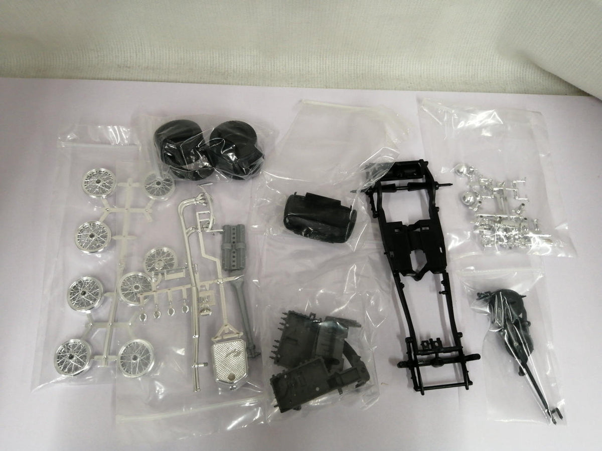 BBRAGO Plastic Model ALFA ROMEO 2300 - Banzai Thrifting | BanzaiHobby