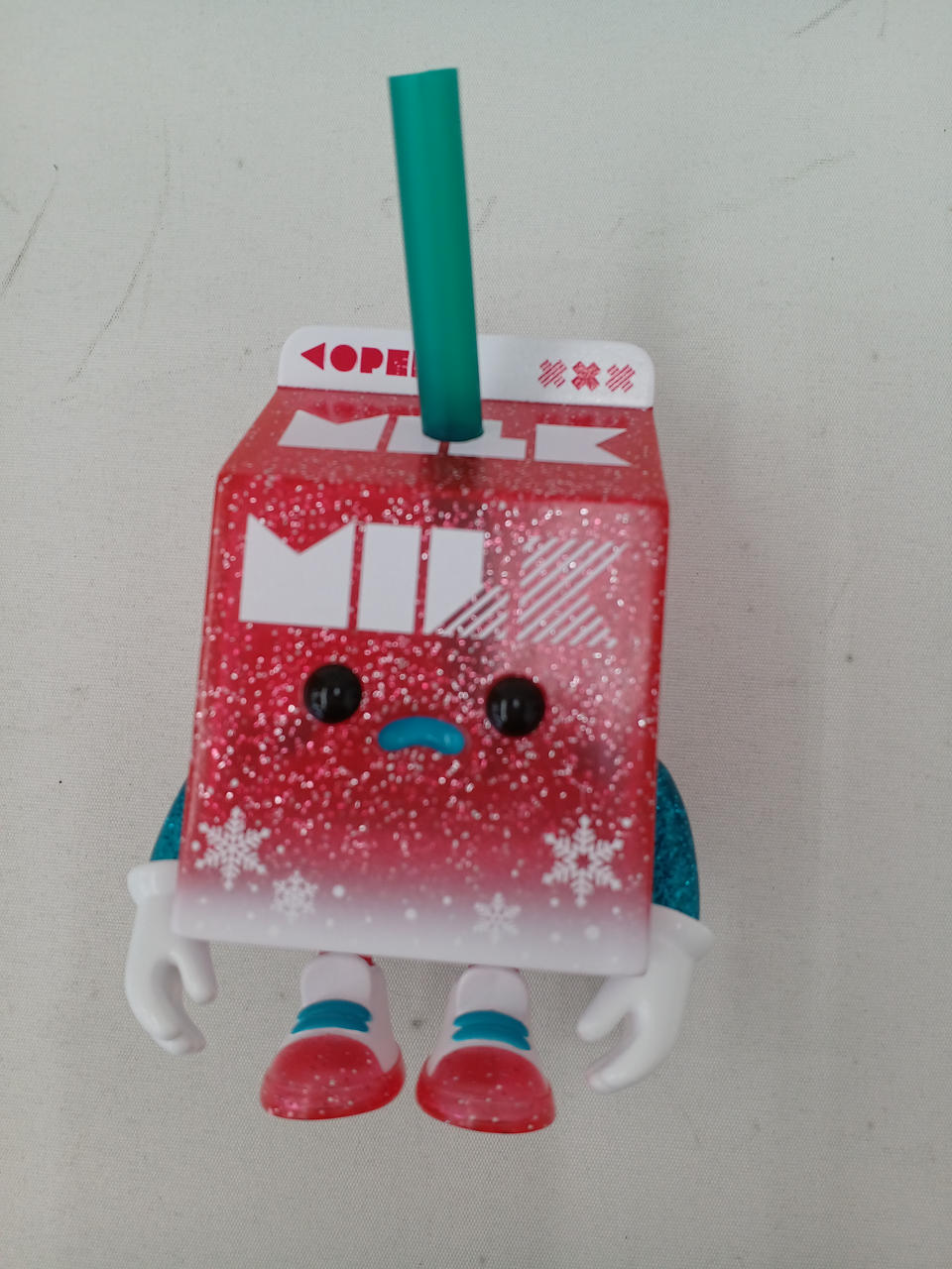 MUUKTOY Soft Vinyl Juice Box Boy Milk Pack Holiday Red - MUUKTOY Banzai Hobby