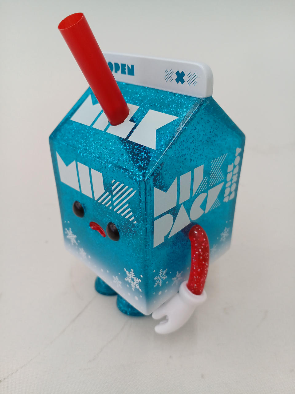 MUUKTOY Soft Vinyl Juice Box Boy Milk Pack Holiday Blue