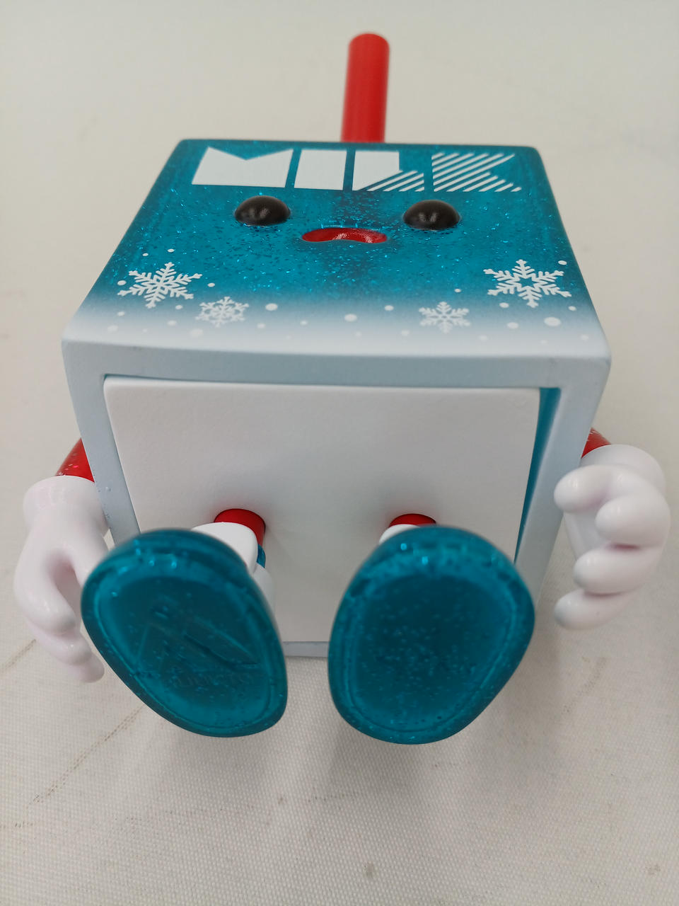 MUUKTOY Soft Vinyl Juice Box Boy Milk Pack Holiday Blue