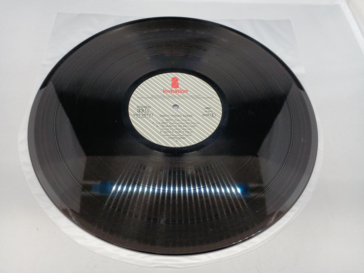 VICTOR Yasuko Agawa/GRAVY VIH-28171